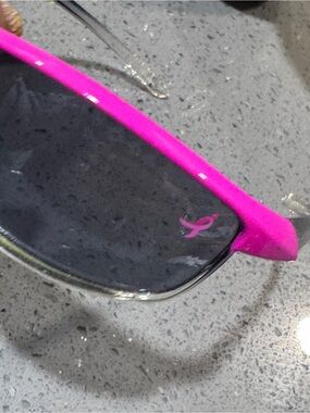 Stylish Pink Women's Sunglasses with Ribbon Accent